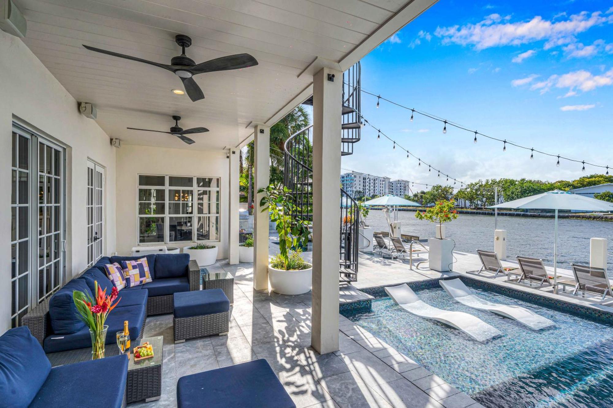 The Modern Castle Canal View Access Rooftop Living Greenhouse Vlllas ฟอร์ต ลอเดอร์เดล ภายนอก รูปภาพ